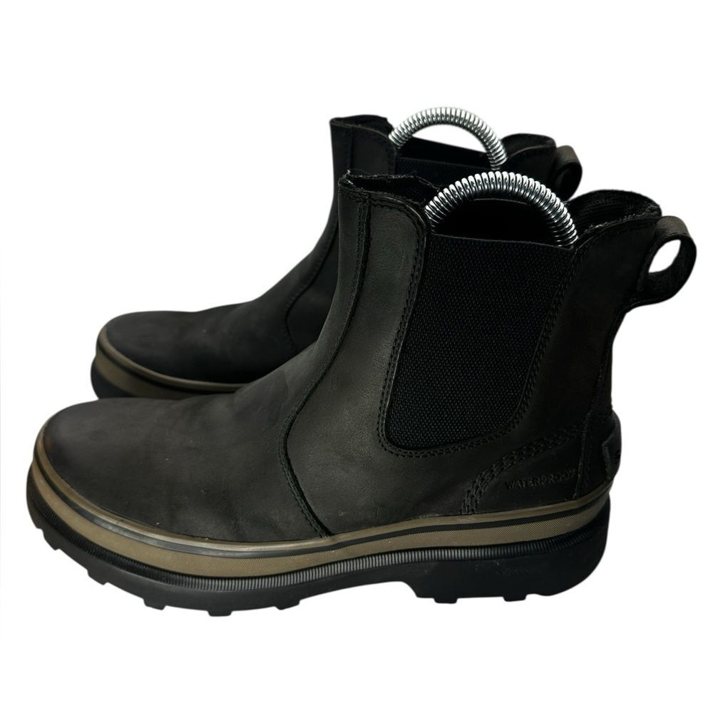 Men’s Sorel Caribou Chelsea Waterproof Black Boots Size 9 Slip-On Rugged Sole